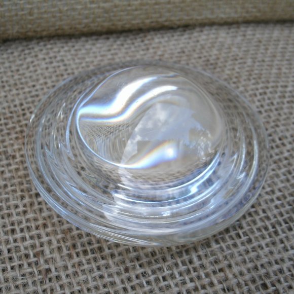 Vintage Round Glass Dome Magnifier - Picture 6 of 12
